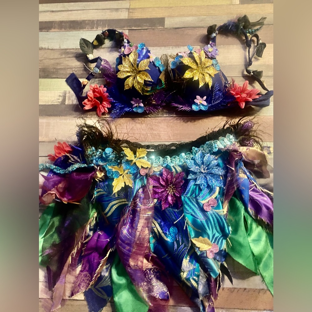 Handmade costume - Picture 2 of 4